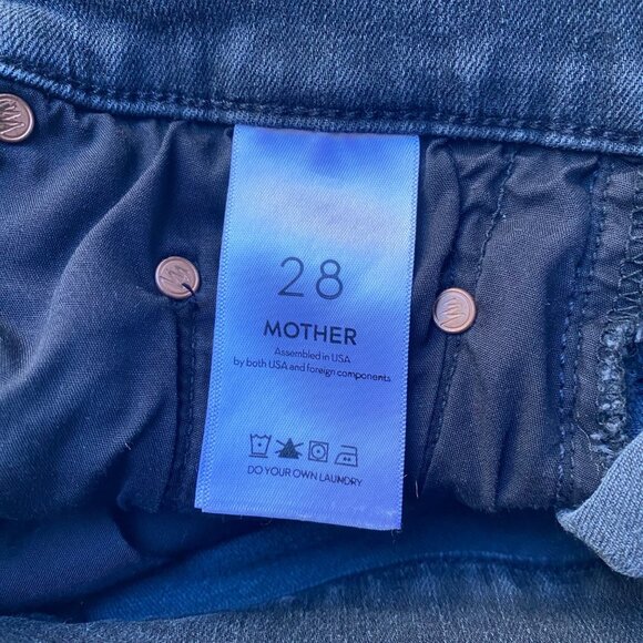 Mother the Weekender Fray Jeans Lighting Up Lanterns - Picture 6 of 11